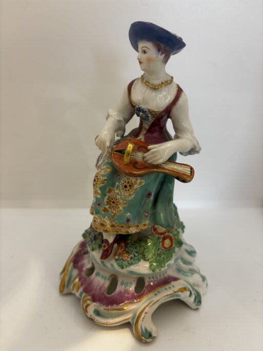 Bow figure of Hurdy Gurdy player, circa 1770. - Image 4