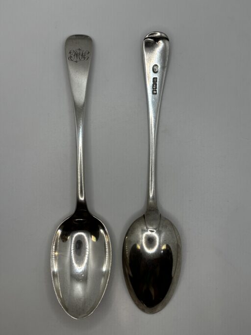 Old English silver dessert spoons for 12 persons. - Image 2