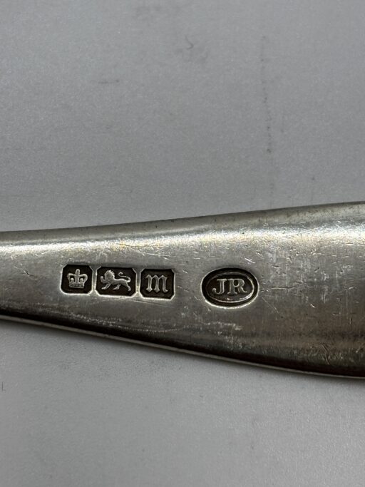 Old English silver dessert spoons for 12 persons. - Image 3