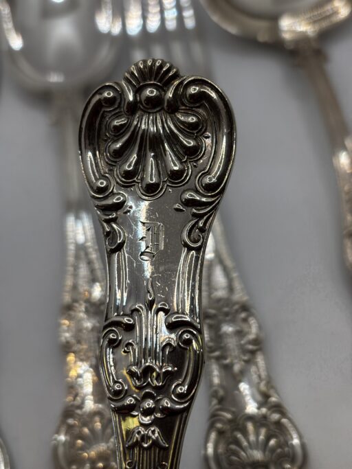 Double struck Queen's pattern flatware service. - Image 2