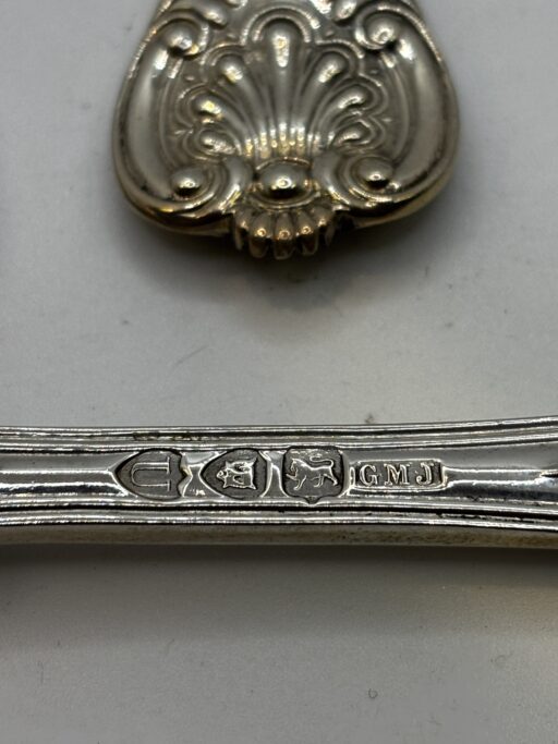 Double struck Queen's pattern flatware service. - Image 3
